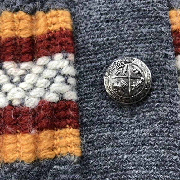 VINTAGE Wool Poncho Cape Womens One Size Gray Fringe Button ILGWU Made USA 70s - Picture 7 of 15